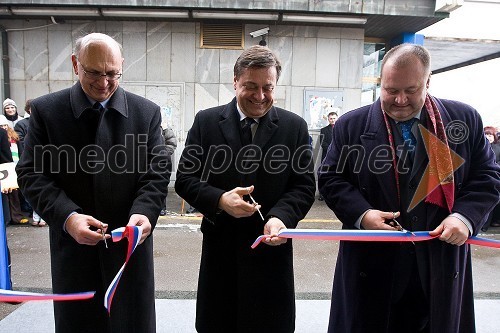 Evgen Zadnik, direktor PE Ljubljana, Zoran Janković, župan Ljubljane in Aleš Hauc, generalni direktor Pošte Slovenije