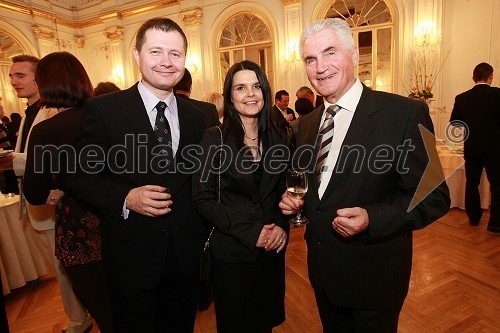 Igor Marinič, namestnik direktorja Pošte Slovenije, Kangler Tanja, žena župana Maribora Franca Kanglerja in Ludvik Toplak, nekdanji rektor mariborske univerze