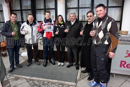 Janko Štrakelj, Radgonske gorice d.d., Srečko Kunst, gostilna Šempeter, Danilo Steyer, Steyer vina, Vlasta Markoja, Sekretarka sekcije za gostinstvo in turizem pri OZS (Obrtno-podjetniška zbornica Slovenije), Franci Jezeršek, Hiša kulinarike Jezeršek, Tone Magdič, predsednik Sekcije sommelierjev in Danilo Jezeršek, kmetija Matic