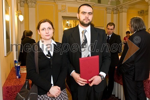 Doc. dr. Helena Grčman, Biotehniška fakulteta in dr. Tomaž Kralj, prejemnik doktorske listine