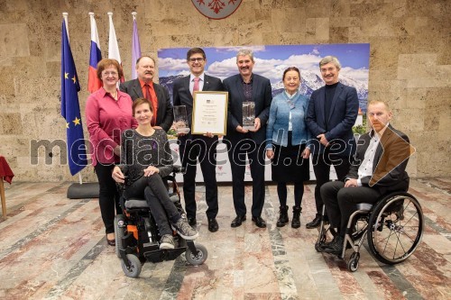 Mestna občina Kranj prejela listino občina po meri invalidov 2022