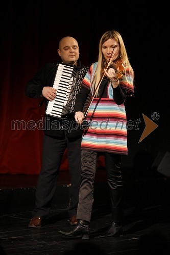 Branko Rožman in Petra Božič, glasbenika