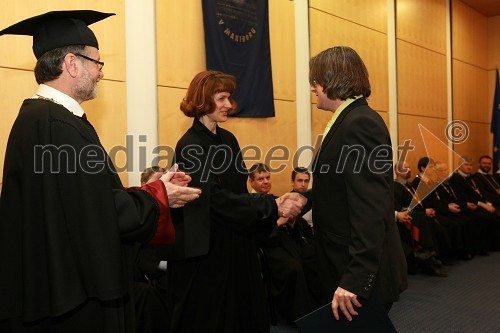 Prof. dr. Ivan Rozman, rektor Univerze v Mariboru, prof. dr. Nataša Vaupotič, dekanica Fakultete za naravoslovje in matematiko in dr. Vladimir Grubelnik, Fakulteta za naravoslovje in matematiko