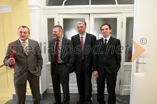 Franc Kangler, župan Mestne občine Maribor, Vili Rezman, župan občine Ruše, mag. Boris Podvršnik, župan občine Zreče in prof. dr. Otmar Kugovnik, profesor na Fakulteti za šport in predsednik Slovenske univerzitetne športne zveze