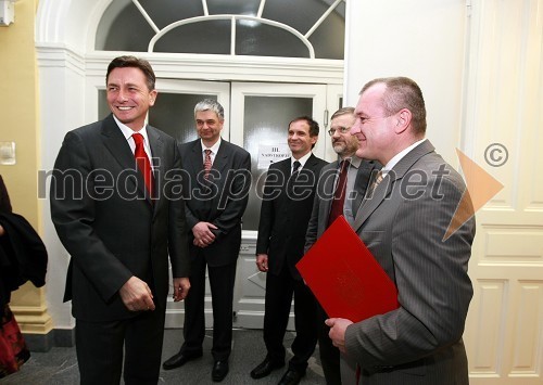 Borut Pahor, predsednik Vlade RS, mag. Boris Podvršnik, župan občine Zreče, prof. dr. Otmar Kugovnik, profesor na Fakulteti za šport in predsednik Slovenske univerzitetne športne zveze, Vili Rezman, župan občine Ruše in Franc Kangler, župan Mestne občine Maribor