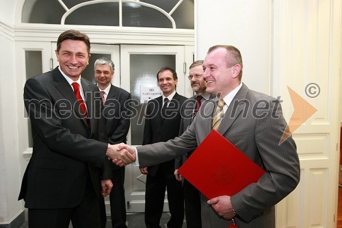 Borut Pahor, predsednik Vlade RS, mag. Boris Podvršnik, župan občine Zreče, prof. dr. Otmar Kugovnik, profesor na Fakulteti za šport in predsednik Slovenske univerzitetne športne zveze, Vili Rezman, župan občine Ruše in Franc Kangler, župan Mestne občine Maribor