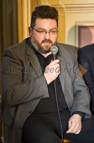 Barbara rov v Hudi Jami v Muzeju novejše zgodovine Slovenije, tiskovna konferenca