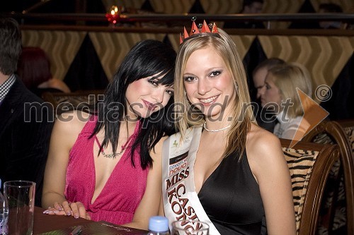 Sabina Mali, Playboyevo dekle leta 2008 in pevka ter Maja Jamnik, miss Casino Kongo 2009