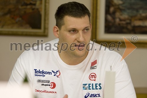 Miroslav Vodovnik, atlet