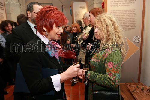 Majda Širca, ministrica za kulturo, in Jasmina Vidmar, mestna svetnica MOM