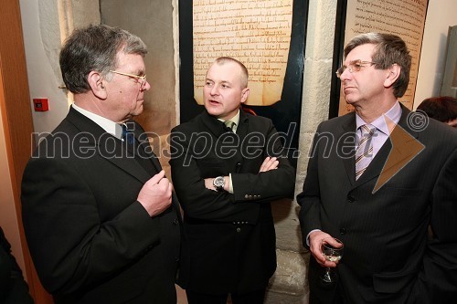 msgr. dr. Stanislav Lipovšek, župnik stolnice, Franc Kangler, župan Maribora, in Avgust Heričko, mestni svetnik MOM