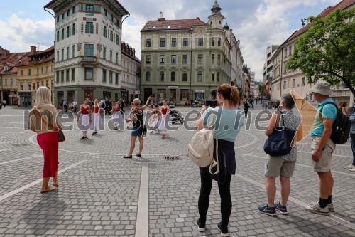 Učenke Baletnega oddelka plesne šole Ples plus