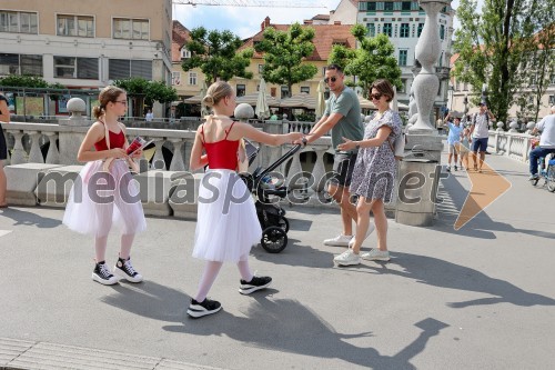 Učenke Baletnega oddelka plesne šole Ples plus