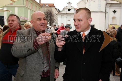 Ivan Dabo, župan Novalje, in Franc Kangler, župan Maribora
 
