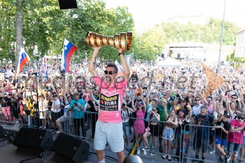 Slavnostni sprejem kolesarja Primoža Rogliča, zmagovalca letošnjega Gira d'Italia