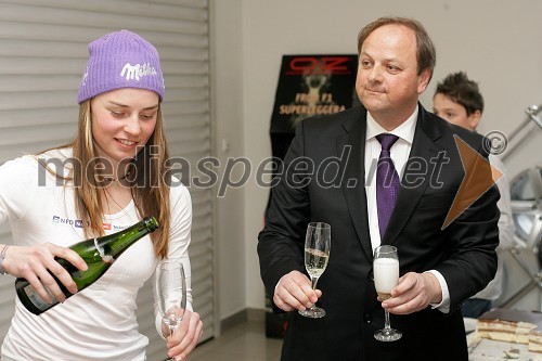 Tina Maze, alpska smučarka, in Milan Jarc, lastnik podjetja Avto Jarc d.o.o. Maribor