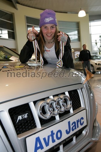 Tina Maze, alpska smučarka, in njen novi Audi A4 z ABT predelavo