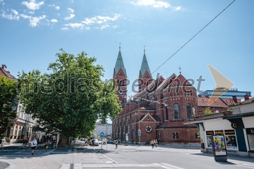 Frančiškanska cerkev Maribor, Trg svobode Maribor