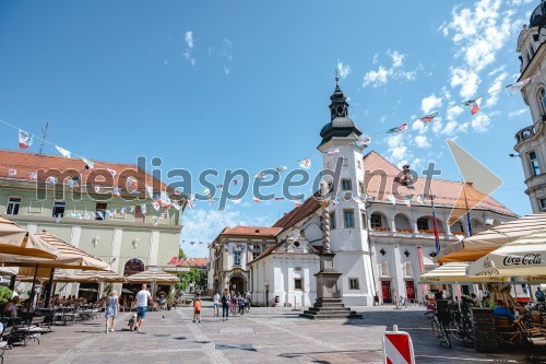 Grajski trg Maribor, Kavarna Astoria Maribor, Mariborski grad, Pokrajinski muzej Maribor