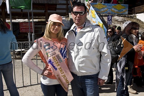 Tjaša Nedeljko, Miss Ski Jumping 2009 in Günter Kržišnik, športni in lepotni menedžer