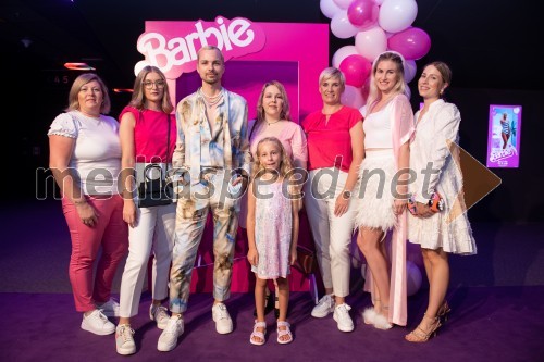 Queen's Night in Barbie party v Mariboxu