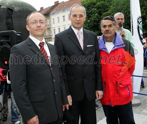 Tadej Sax, vodja programa BMW pri Avto Malgaj, Boris Sovič, mariborski župan v letih 1998-2006 in Dagmar Šuster, nekdanji predsednik Gospodarske zbornice Jugoslavije ter predsednik vrhovne avtomobilske športne zveze AŠ 2005 v Sloveniji