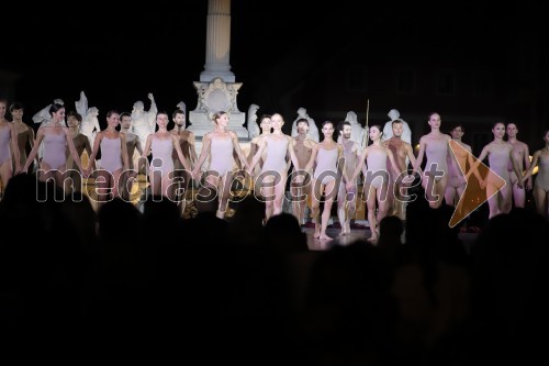 Balet pod zvezdami: Carmina Burana na Glavnem trgu v Mariboru