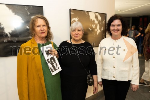 Odprtje razstave Črno na belem akademske slikarke Tine Konec, Generali galerija