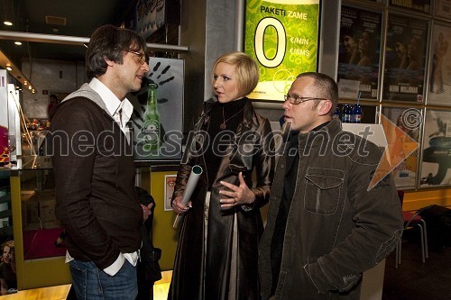 Primož Ekart, igralec, Anja Križnik Tomažin, TV voditeljica in njen mož, Matej Križnik, direktor fotografije VPK ter direktor fotografije in snemalec v filmu