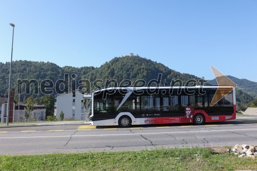 Kranj dobil prvo parkirišče »Park & Ride«