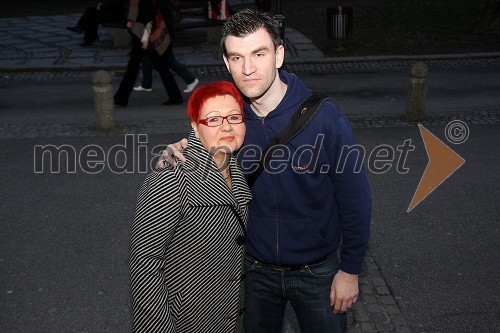 Zdenka Križanič, mariborska mestna svetnica in Marko Pigac, fotograf