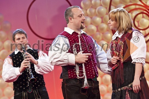 Andrej Hudobreznik in Jasmina Mandl, Ansambel Tapravih 6, zmagovalci 14. festivala Slovenska polka in valček