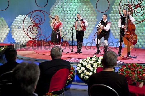 Ansambel Roka Žlindre, izvajalci Slovenskega valčka 2009 in zmagovalci festivala Slovenska polka in valček 2009