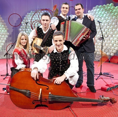 Ansambel Roka Žlindre, izvajalci Slovenskega valčka 2009 in zmagovalci festivala Slovenska polka in valček 2009 in Matjaž Vrh, tekstopisec zmagovalneega valčka