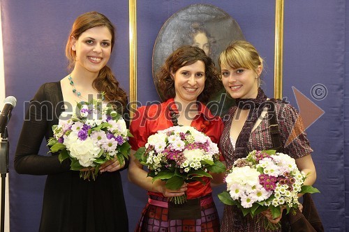 Emina Koren, vodja kluba, Maja Hren, kustodinja Pokrajinskega muzeja Maribor in Živa Vadnov, Miss Slovenije 2004