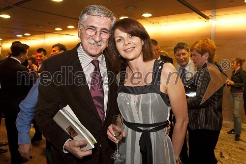 Petar Radovič, odgovorni urednik razvedrilnega programa TV Slovenija in mag. Lidia Pavlin, direktorica in lastnica agencije Nicha