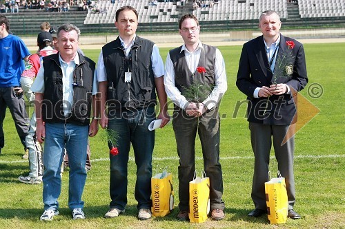 Janez Tomažič, predsednik komisije za speedway pri AMZS, Tomaž Požrl, direktor dirke in aurednik Speedway.si, ... in Igor Kolenko, predsednik žirije AMZS in podpredsednik kluba Speedway team Lendava