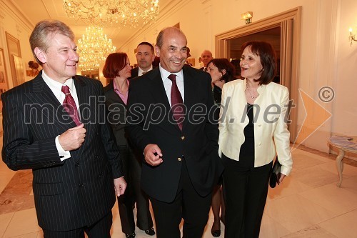 Davorin Kračun, nekdanji veleposlanik Slovenije v ZDA, dr. Roman Glaser, generalni direktor Perutnine Ptuj in Andreja Kračun, soproga Davorina Kračuna