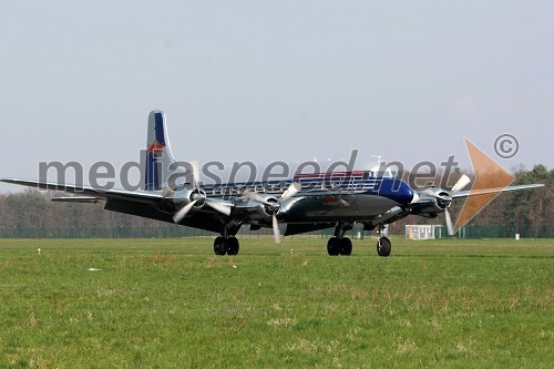 Letalo Douglas DC-6B (N996DM)