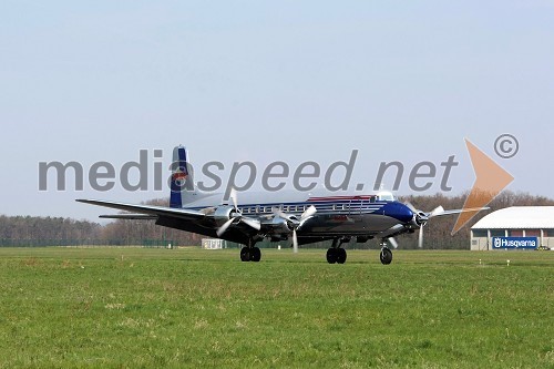 Letalo Douglas DC-6B (N996DM)