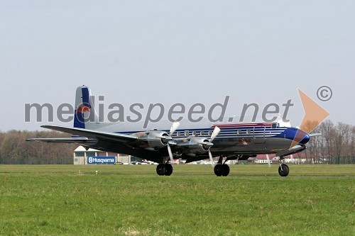 Letalo Douglas DC-6B (N996DM)