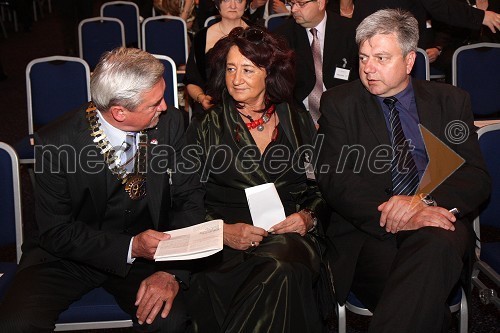 Janko Razgoršek, podjetnik in predsednik Rotary kluba Maribor ter soproga Majda in Andrej Verlič, podžupan Mestne občine Maribor