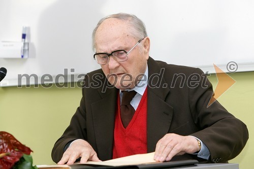 Dr. Bogomir Deželak, zaslužni profesor Ekonomsko-poslovne fakultete Univerze v Mariboru