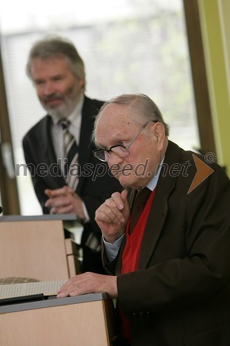 Prof. dr. Samo Bobek, dekan Ekonomsko-poslovne fakultete Univerze v Mariboru in dr. Bogomir Deželak, zaslužni profesor Ekonomsko-poslovne fakultete Univerze v Mariboru