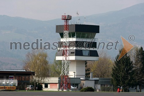 Kontrolni stolp letališa Edvarda Rusjana Maribor