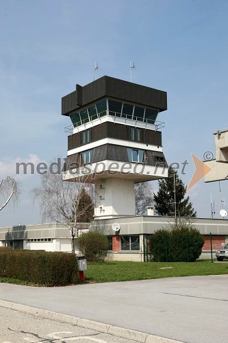 Kontrolni stolp letališa Edvarda Rusjana Maribor