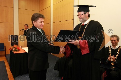 Dr. Miljenko Križmarić, Fakulteta za elektrotehniko, računalništvo in informatiko Univerze v Mariboru ter prof. dr. Ivan Rozman, rektor Univerze v Mariboru