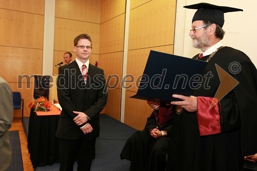 Dr. Mitja Truntič, Fakulteta za elektrotehniko, računalništvo in informatiko Univerze v Mariboru ter prof. dr. Ivan Rozman, rektor Univerze v Mariboru