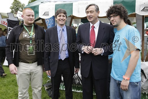 Matej Pušnik, predsednik Zveze Škis, Borut Sajovic, župan Tržiča, dr. Danilo Türk, predsednik Republike Slovenije in ...