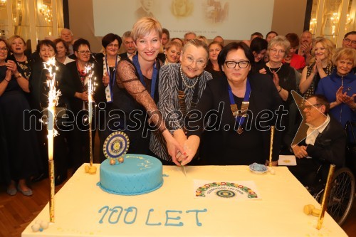 Dobrodelna prireditev ob 100-letnici delovanja mednarodnega združenja žensk Inner Wheel